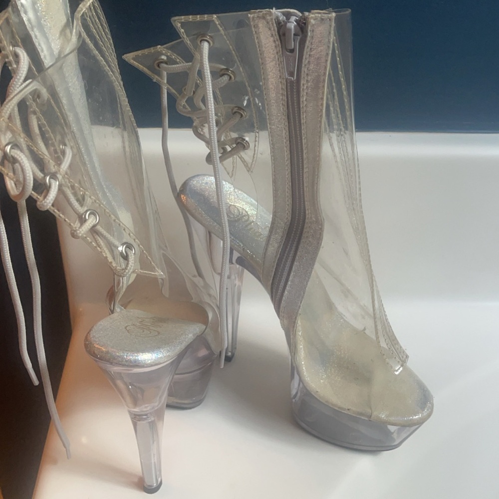 Pleaser 6in Boot - Adore Style - Size 8